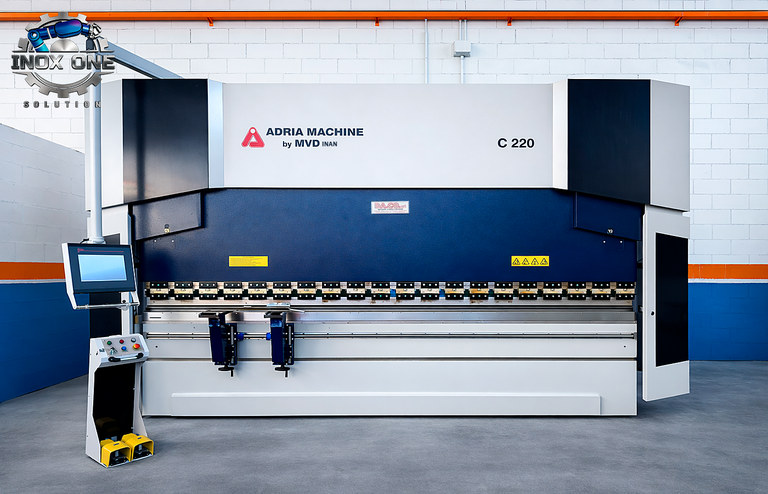 Piegatura CNC a Parma per componenti in lamiera e carpenteria metallica - INOX ONE SOLUTION SRLS